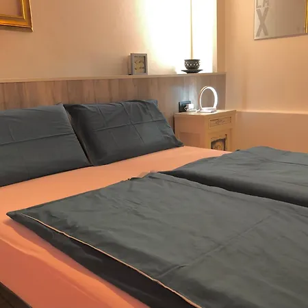 Gold Luxury Centro Apartmán *